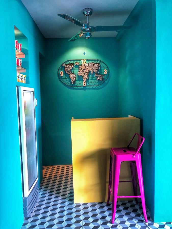Way Shack Hostel Oslob Eksteriør billede