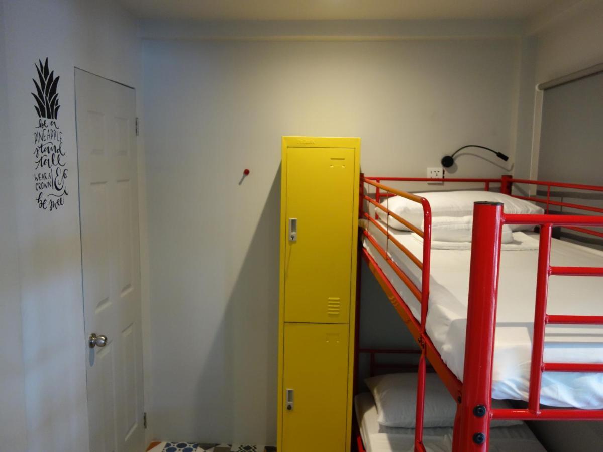 Way Shack Hostel Oslob Eksteriør billede