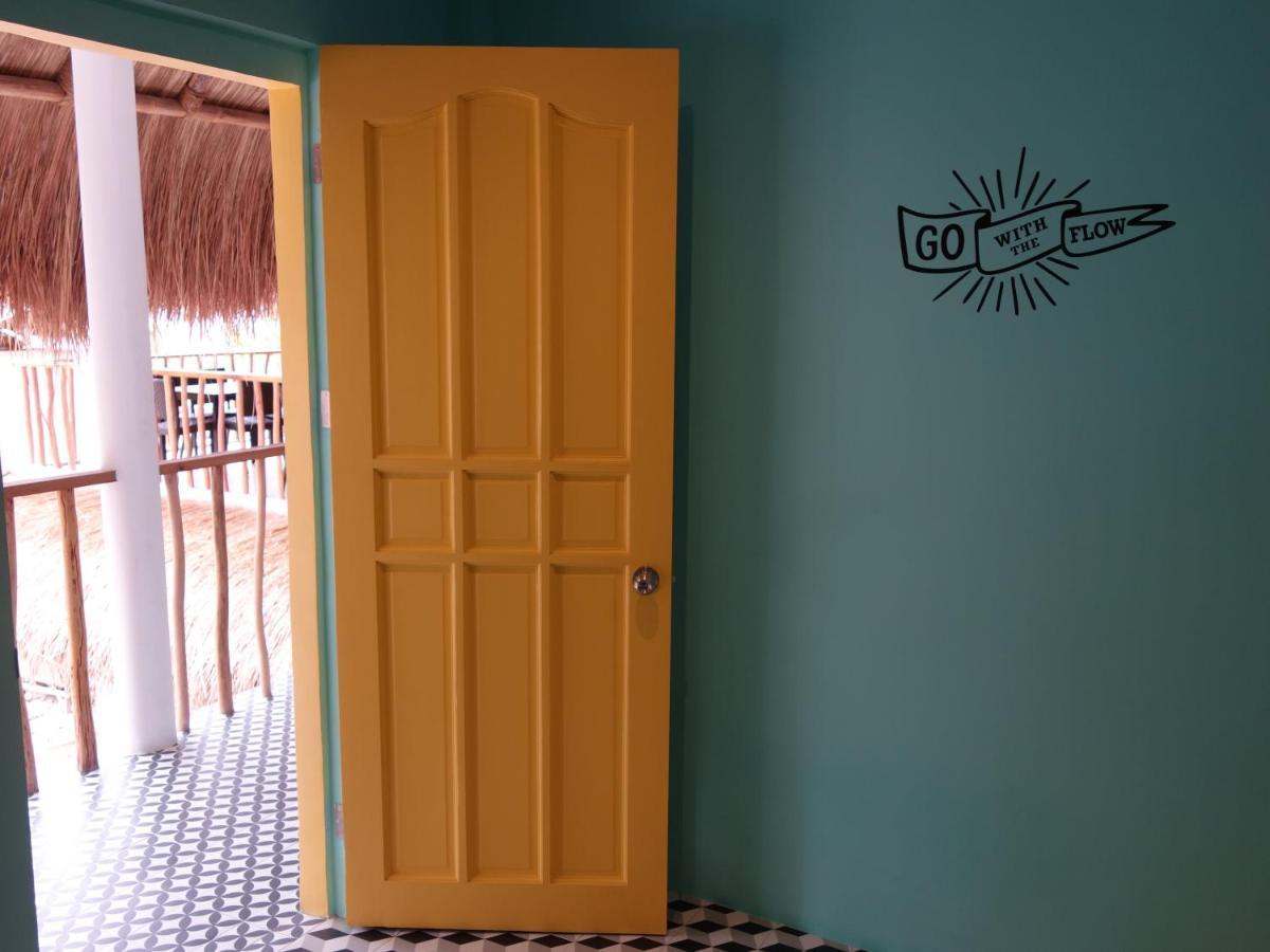 Way Shack Hostel Oslob Eksteriør billede